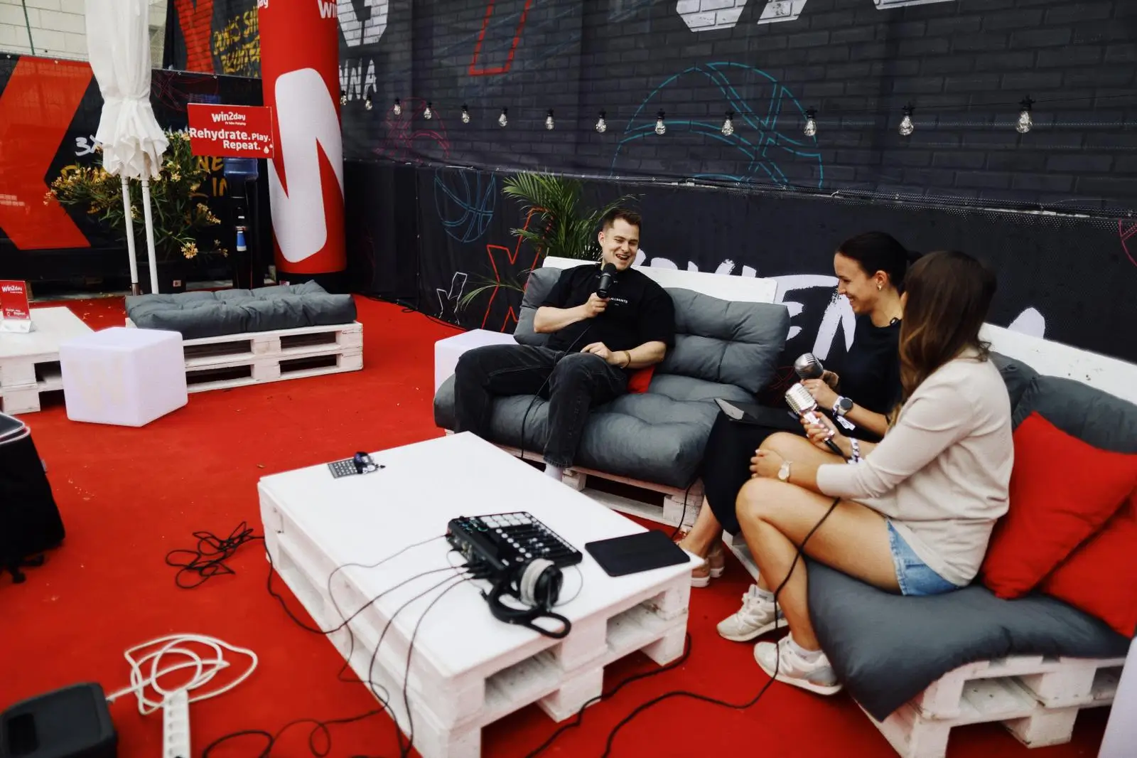 A guest interview recorded on location during the tournament